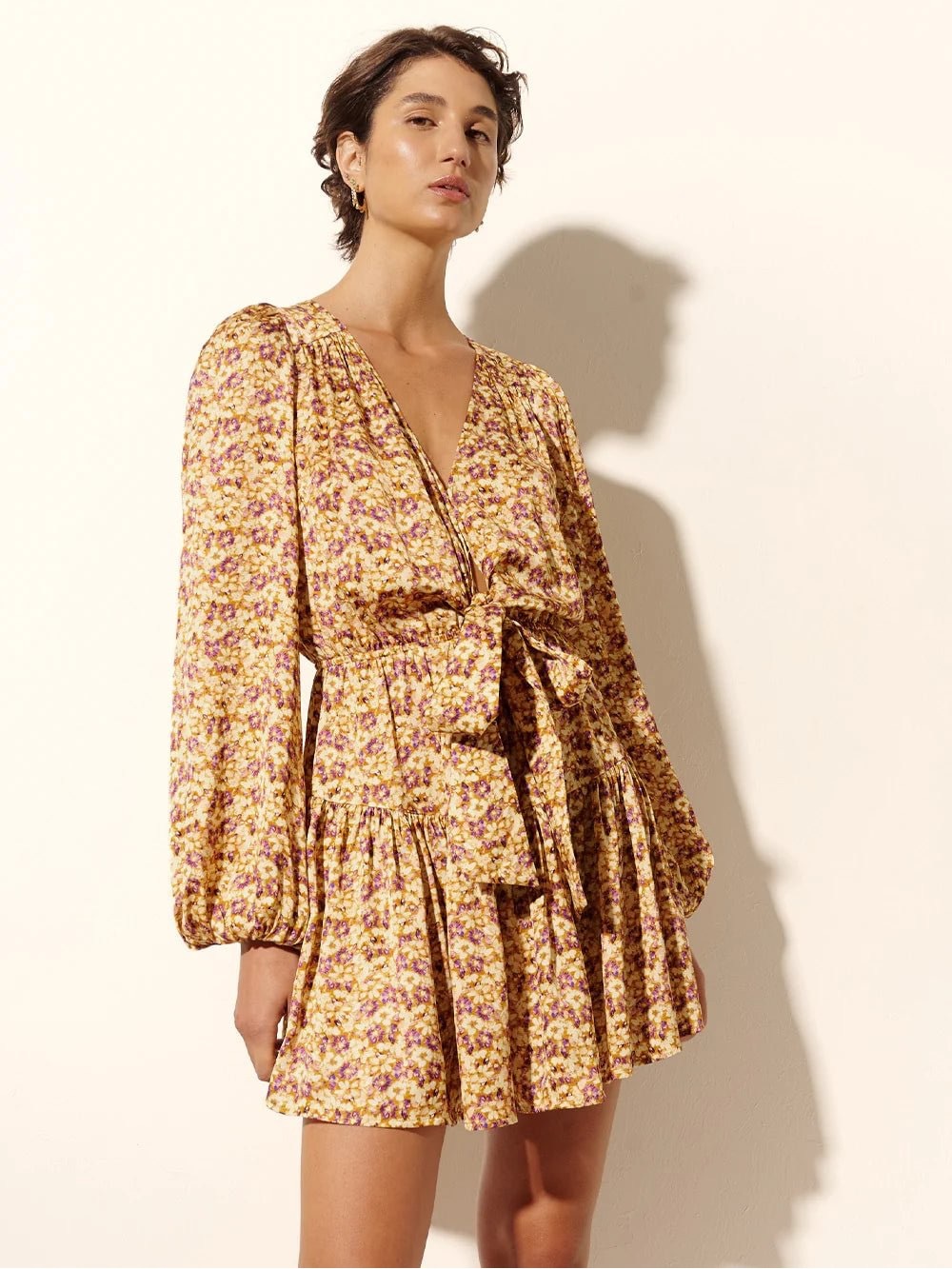 KIVARI Mia Tie Front Floral Mini Dress Golden Ditsy Size 10 - Picture 2 of 12